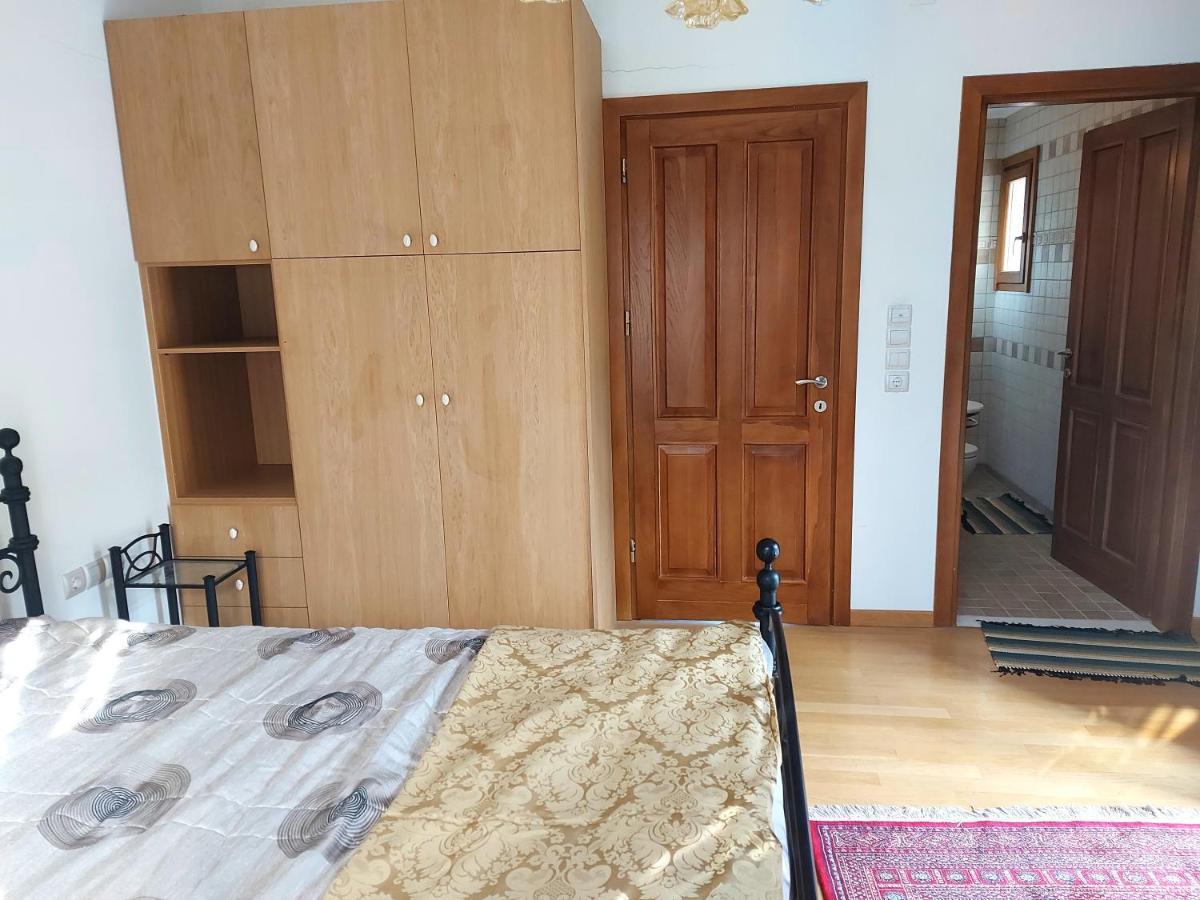 Appartement Xenios Petritis à Levádeia Extérieur photo